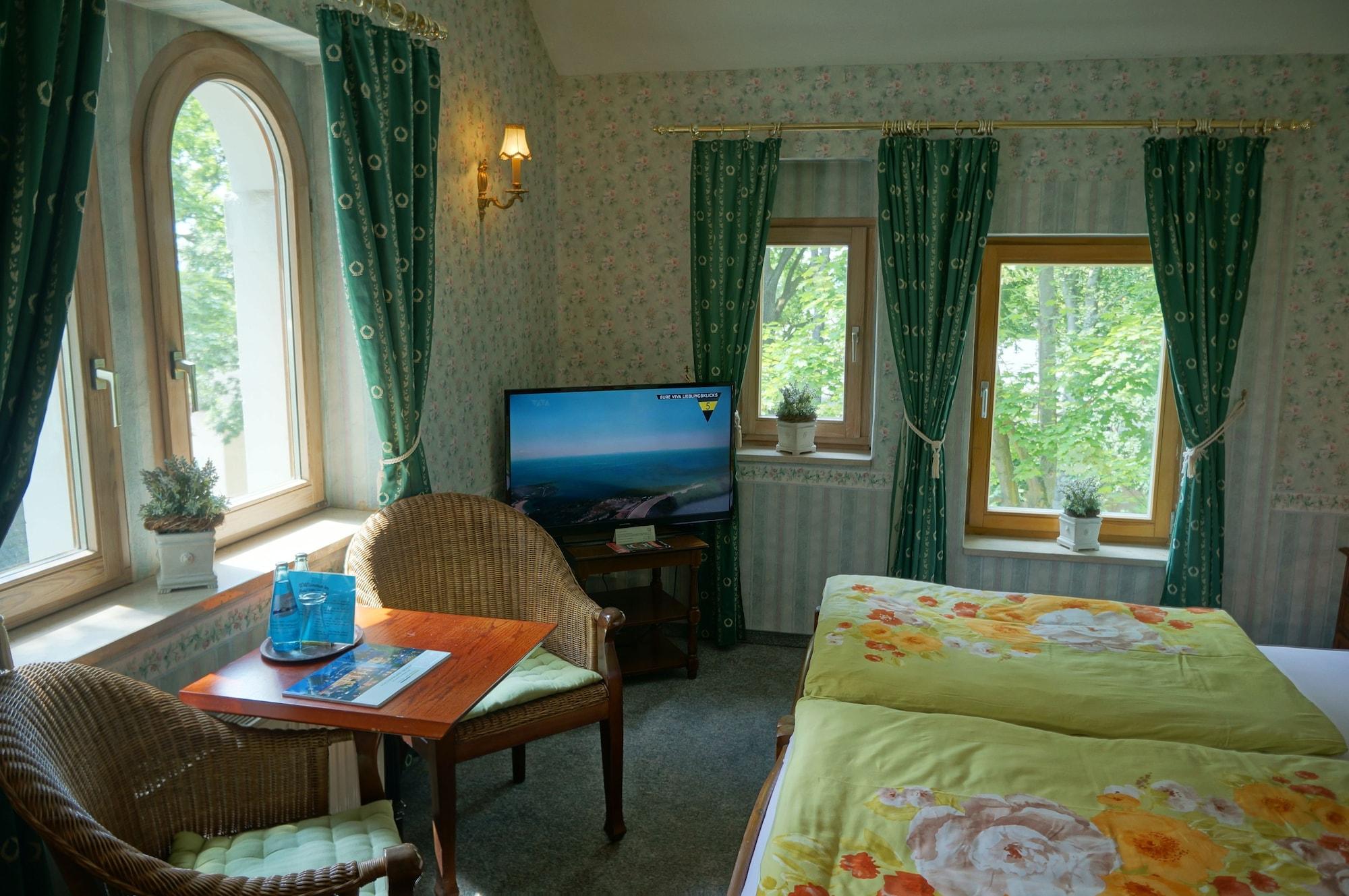Hotel Villa Herzog Дрезден Екстериор снимка