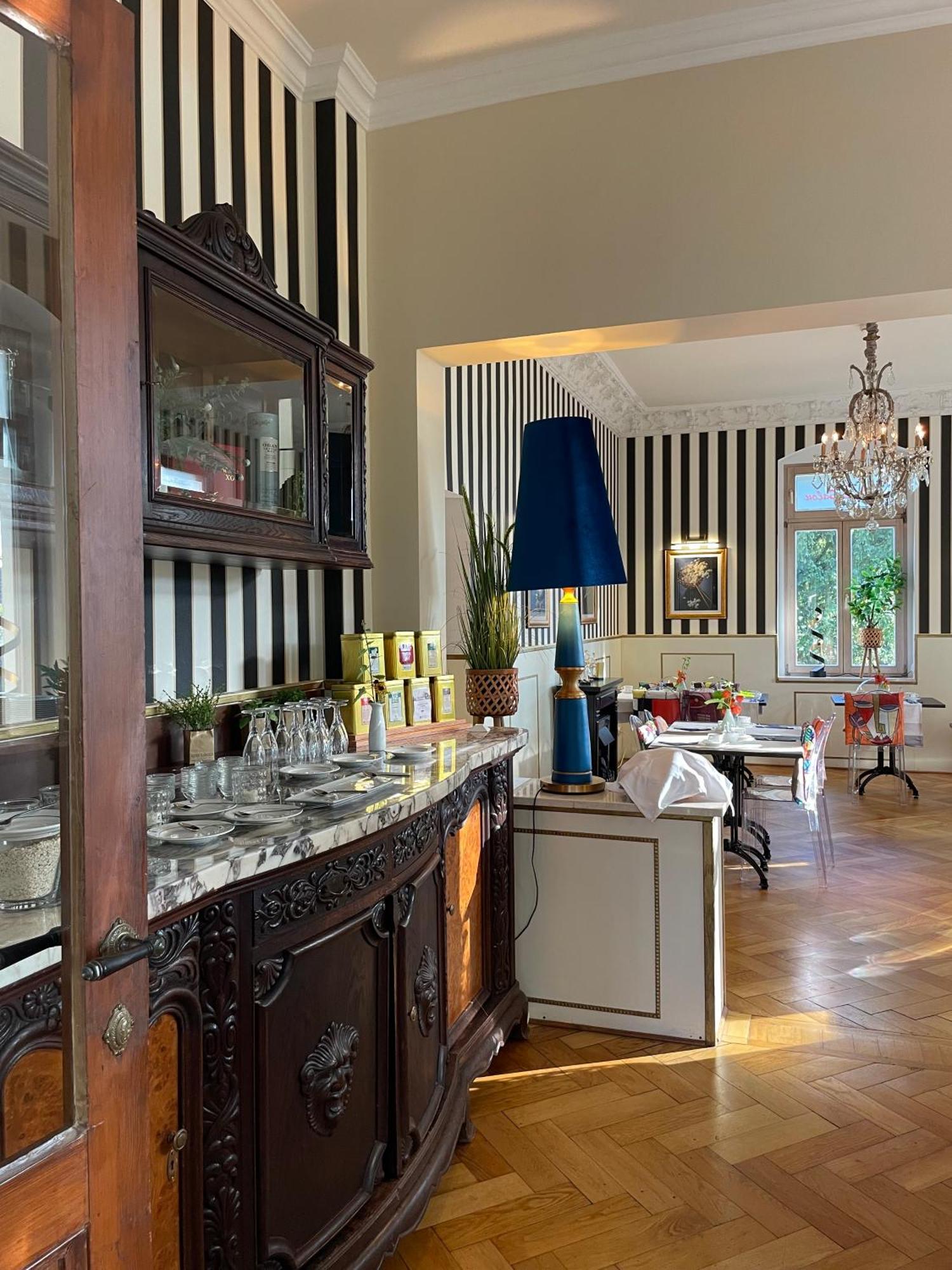 Hotel Villa Herzog Дрезден Екстериор снимка